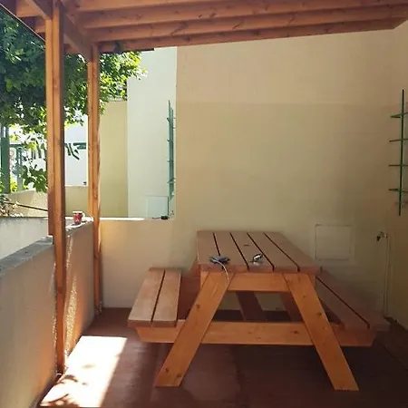 Pelagos Hill Apartment