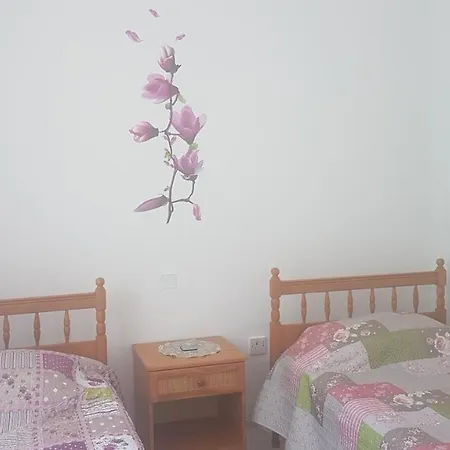 Pelagos Hill Apartment