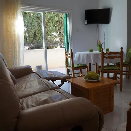Pelagos Hill Apartment *